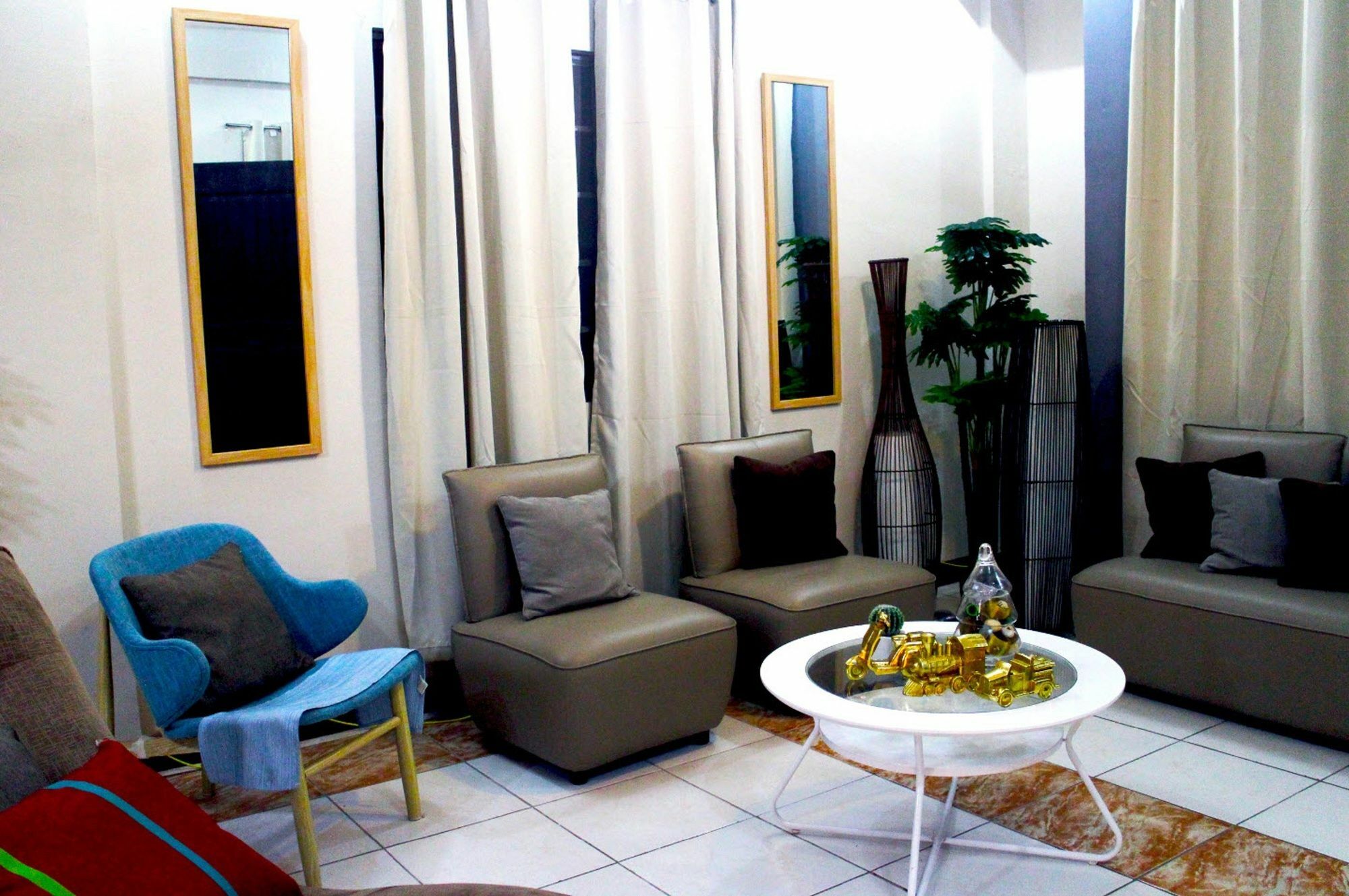 Tagaytay Modern Guesthouse - City Center Tagaytay City Exterior photo